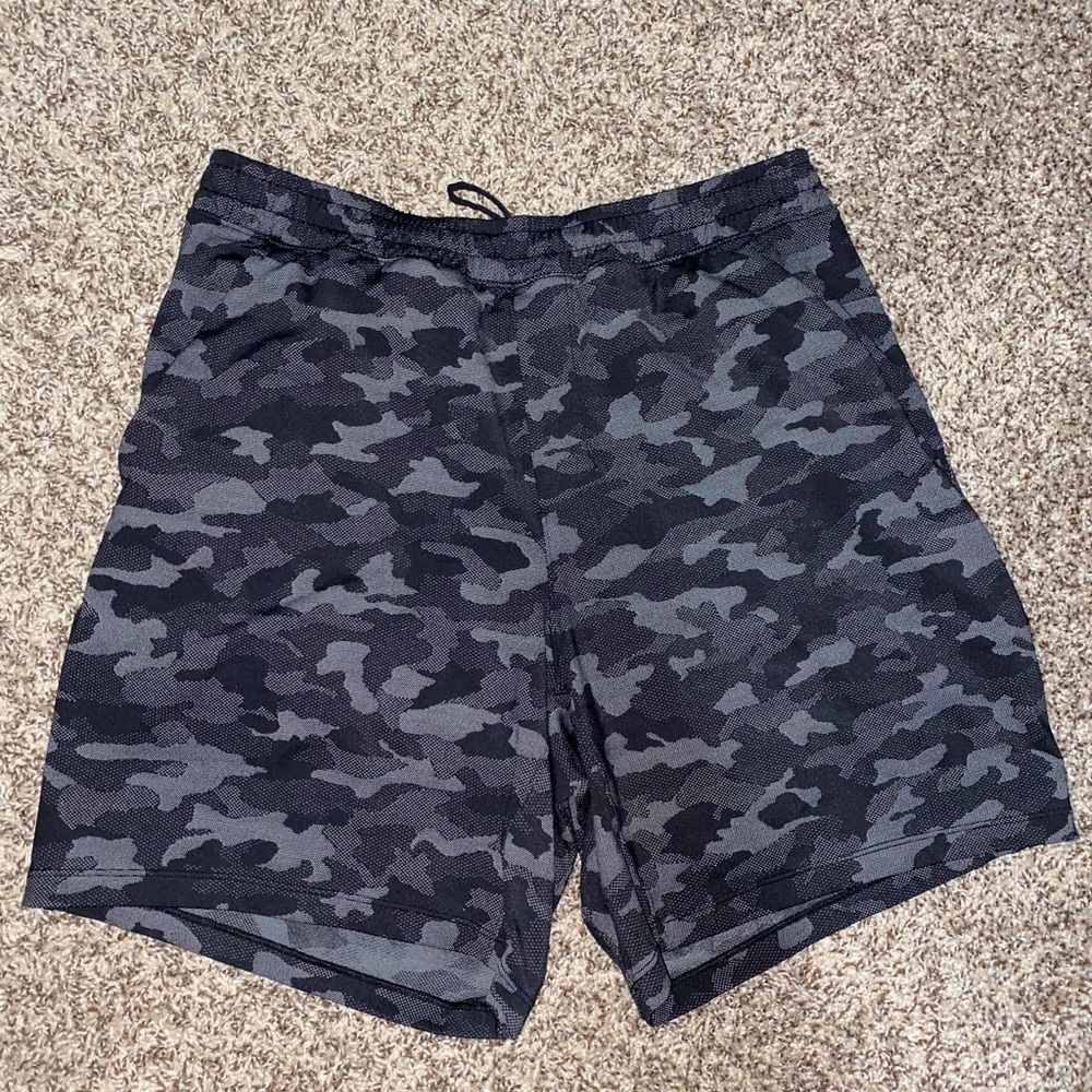 Men’s LULULEMON PACE BREAKER 7” SHORTS MINT L